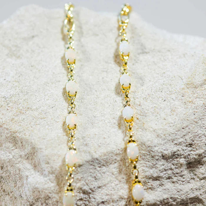 セラフィナ – ゴールドメッキ スターリングシルバー ホワイトオパール フラワーブレスレット 2