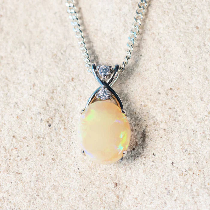 Liora – スターリングシルバー ホワイトオパール ペンダントネックレス 0